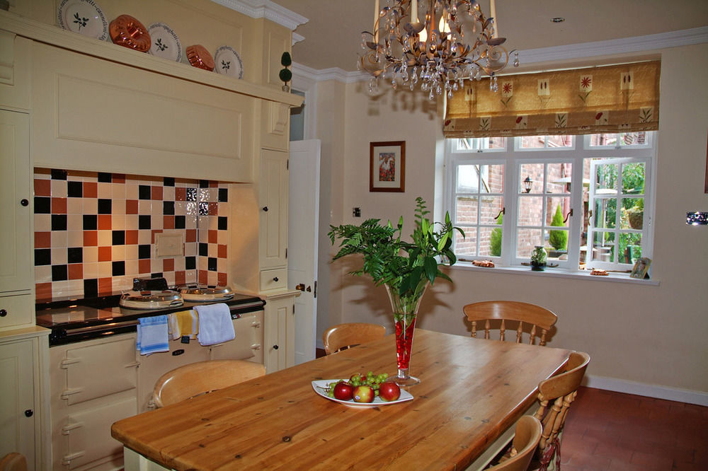 Pbc - Perriford House Hotel Kidderminster Eksteriør billede