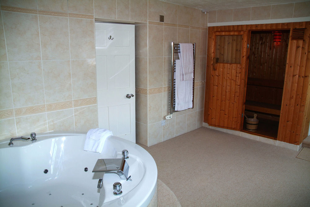 Pbc - Perriford House Hotel Kidderminster Eksteriør billede